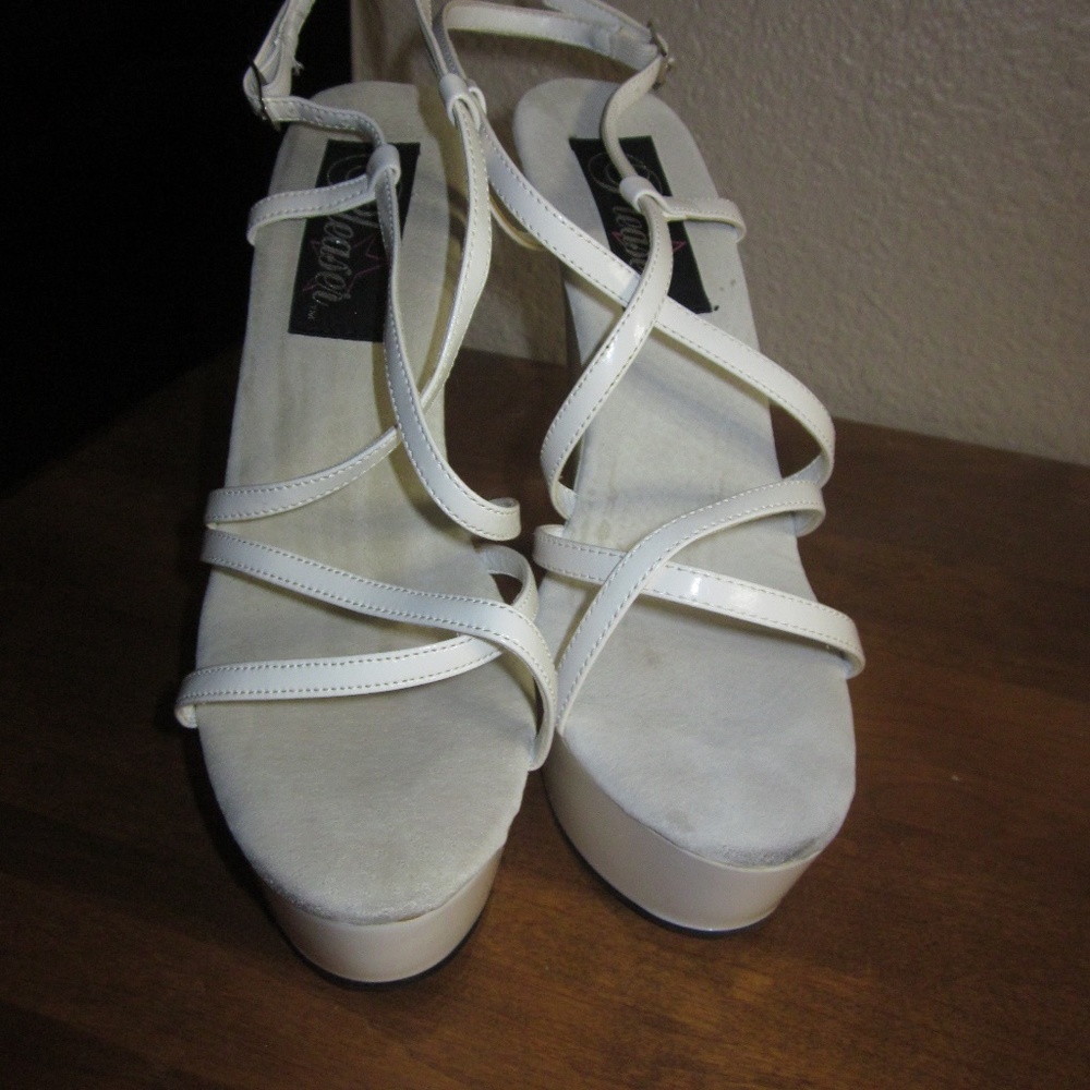 Platforms heels